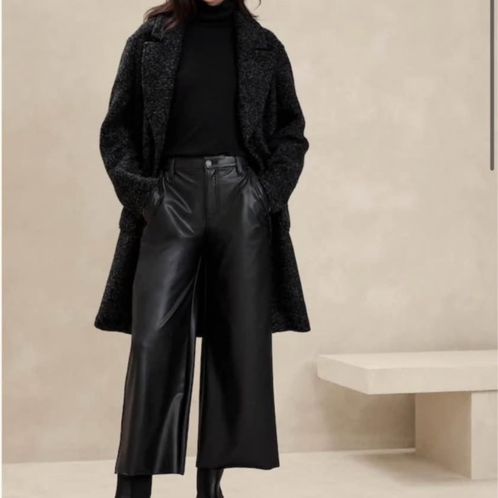 Banana Republic Black Cropped Pants